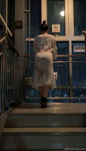 【2023_11_05】It's_ecstatic_when_it_gets_deep_inside_by_back.m4v